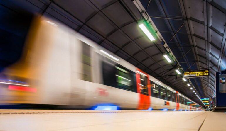 yuksek-hizli-tren-koltuk-yonu-nasil-ogrenilir